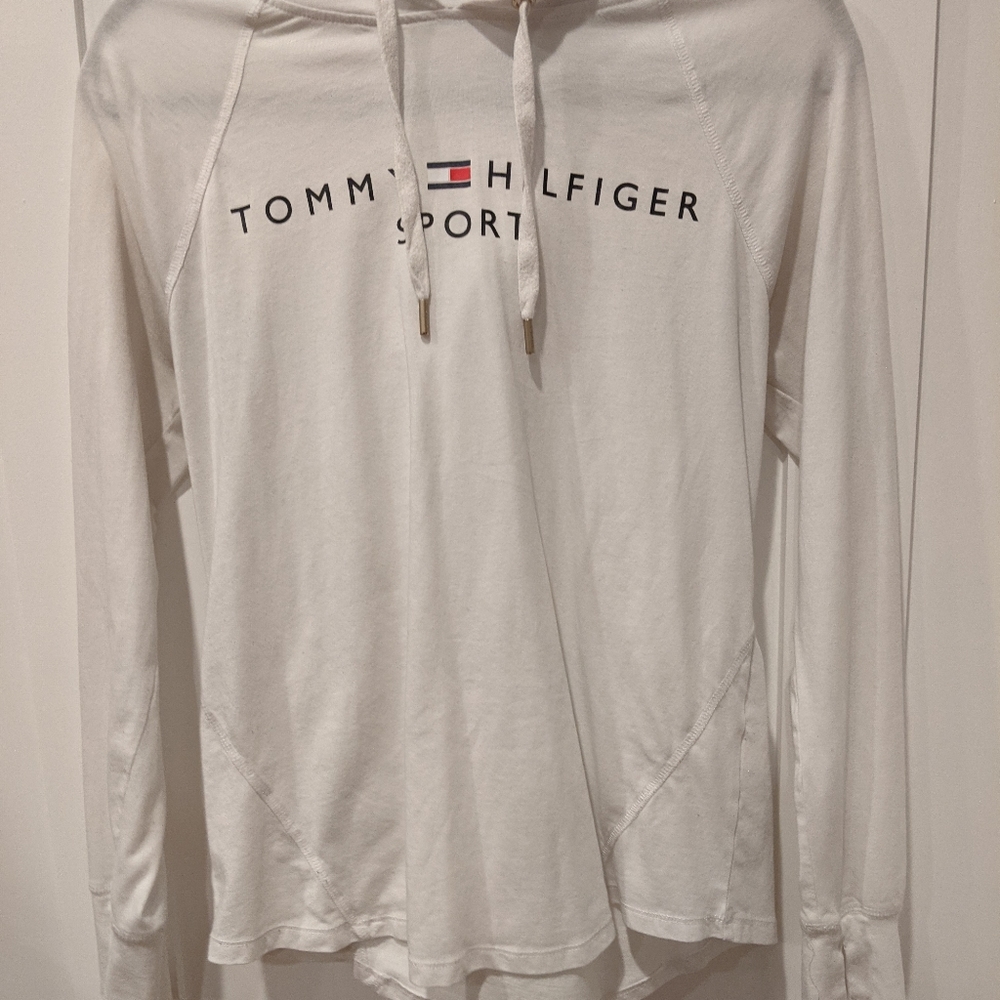 long sleeve hooded shirt